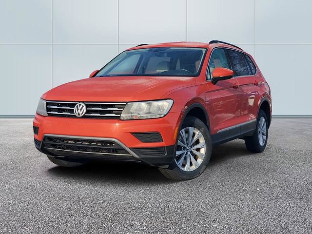 Used 2018 Volkswagen Tiguan SE AWD/4WD image 1
