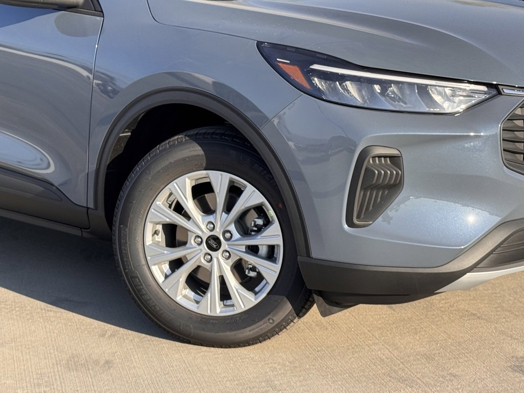 New 2025 Ford Escape Active image 4