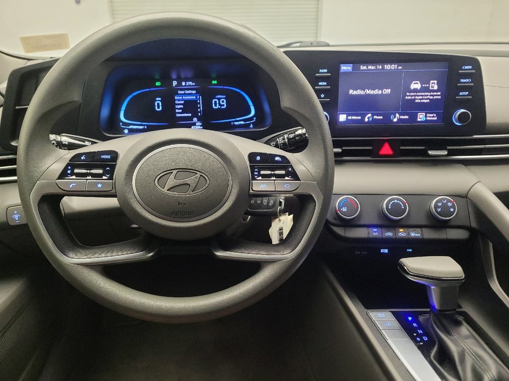 Used 2024 Hyundai Elantra SE FWD image 22