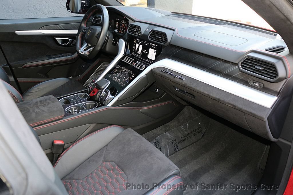Used 2024 Lamborghini Urus S AWD/4WD image 29