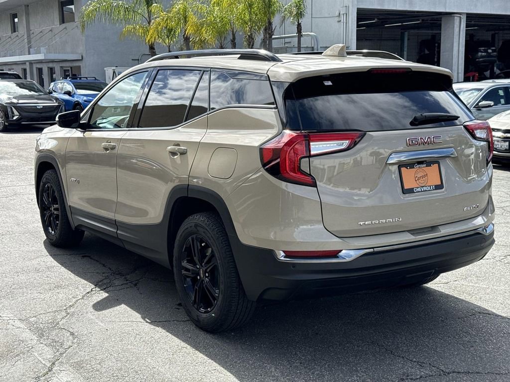 Used 2022 GMC Terrain AT4 w/ Tech Package image 5