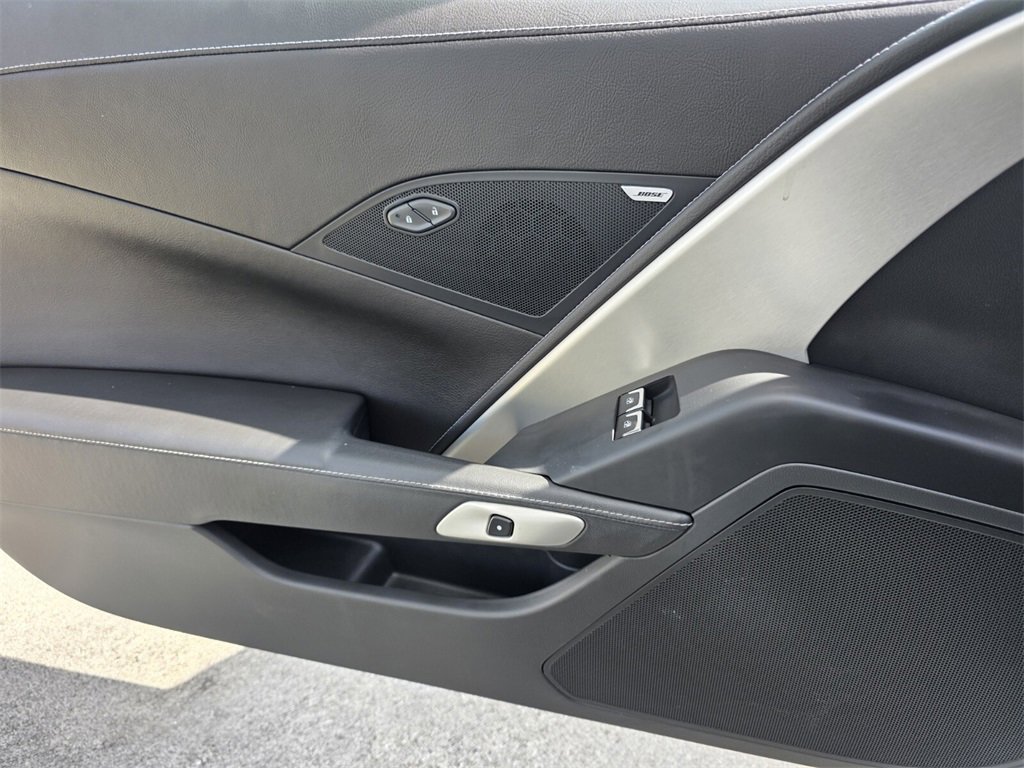 Used 2016 Chevrolet Corvette Stingray Coupe image 21
