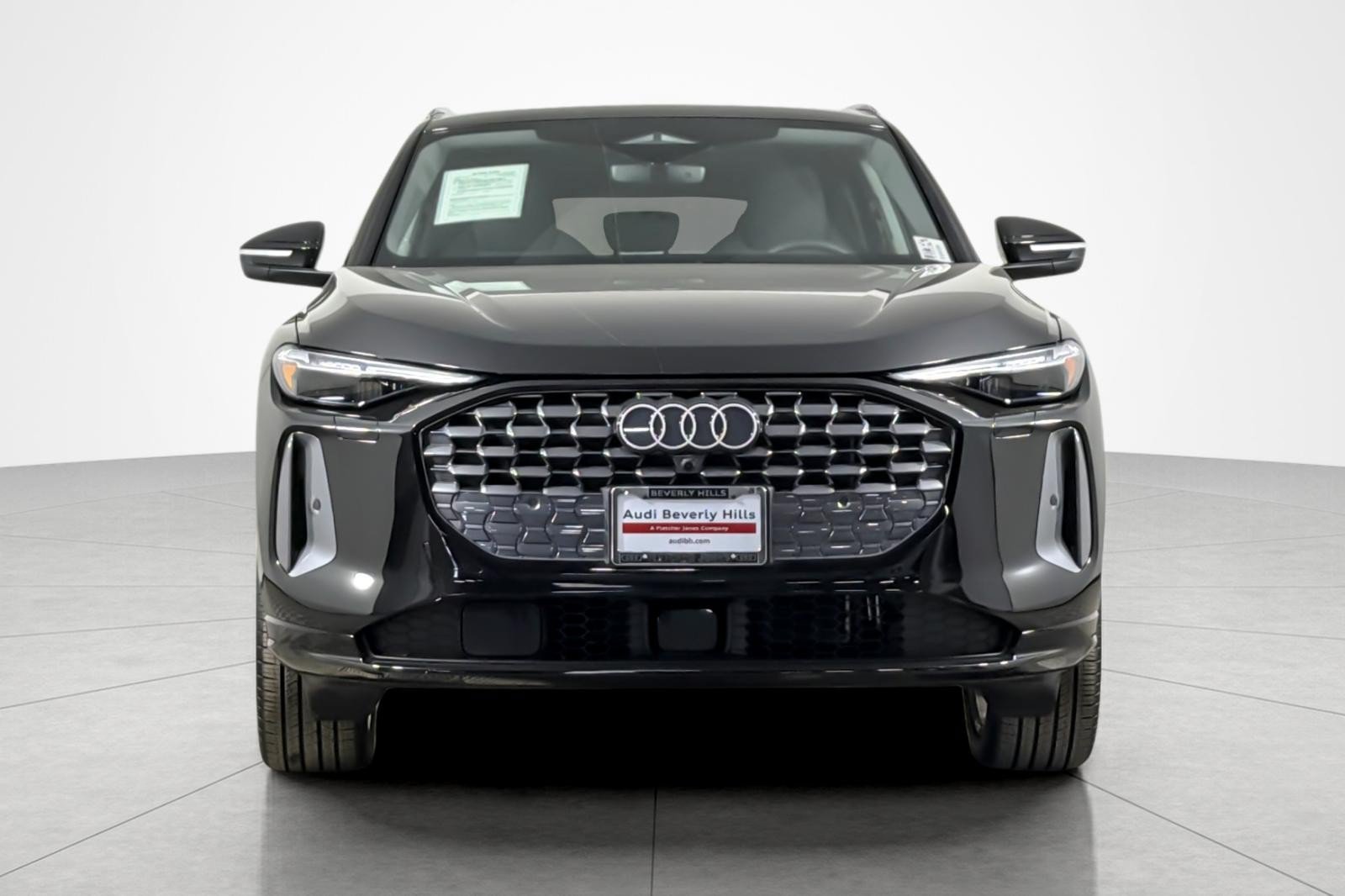 Used 2025 Audi Q5 Premium Plus w/ Premium Plus AWD/4WD image 8