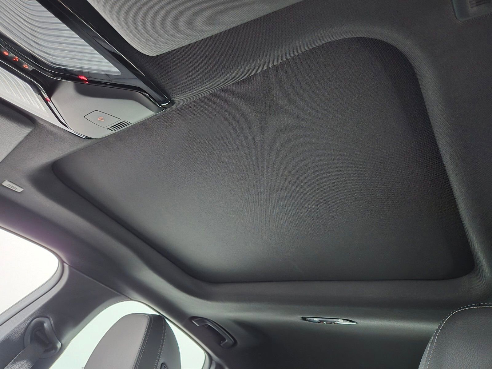 Used 2025 BMW i4 eDrive40 w/ Parking Assistance Package RWD image 10
