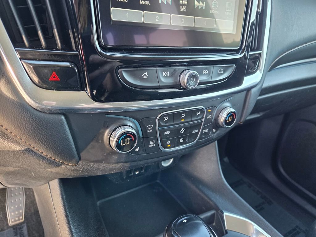 Used 2018 Chevrolet Traverse LT image 27