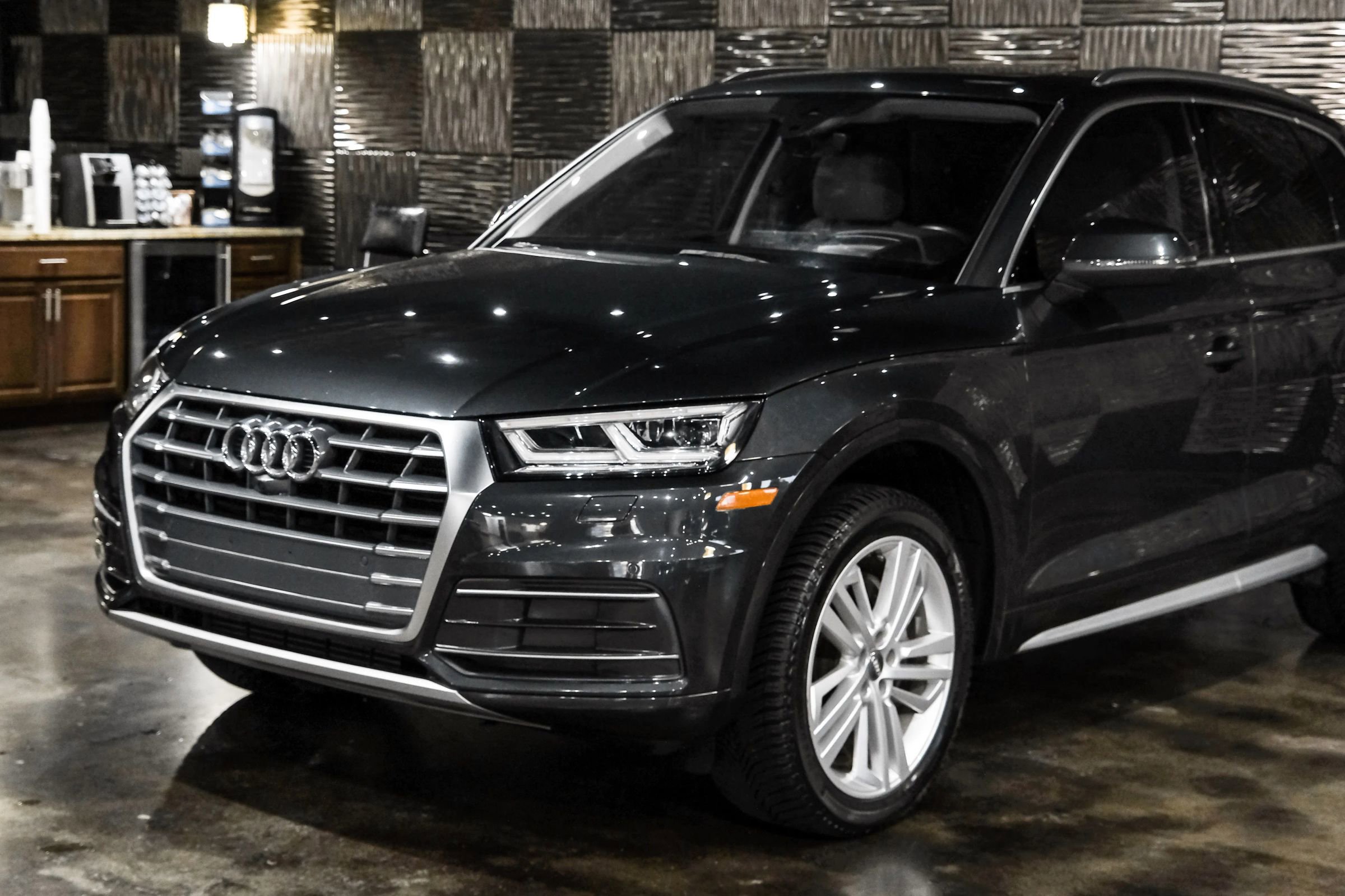Used 2018 Audi Q5 Prestige image 8
