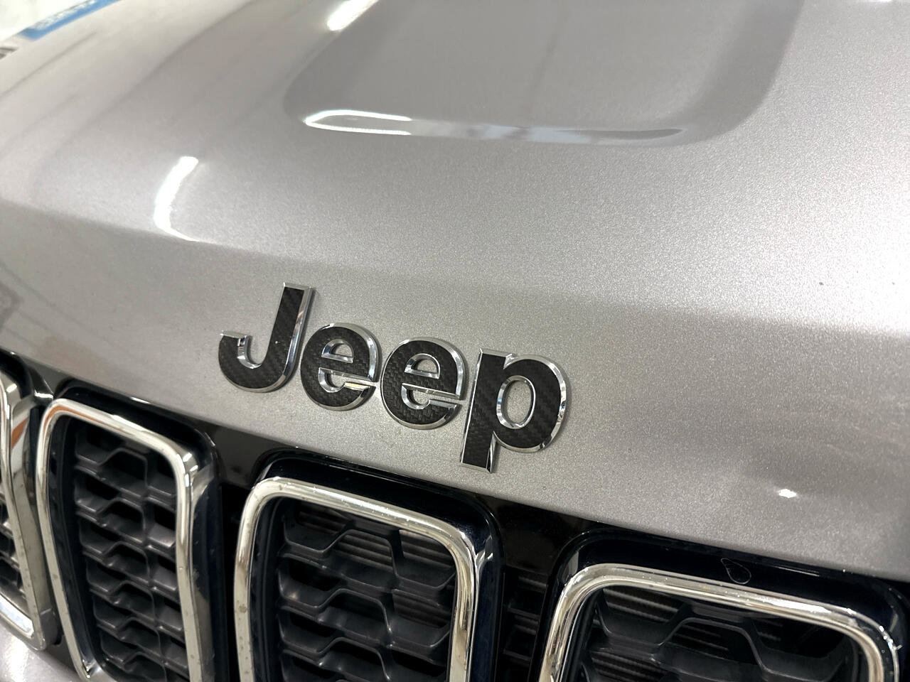 Used 2019 Jeep Grand Cherokee Limited image 94