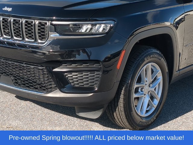 Used 2025 Jeep Grand Cherokee Laredo X AWD/4WD image 17