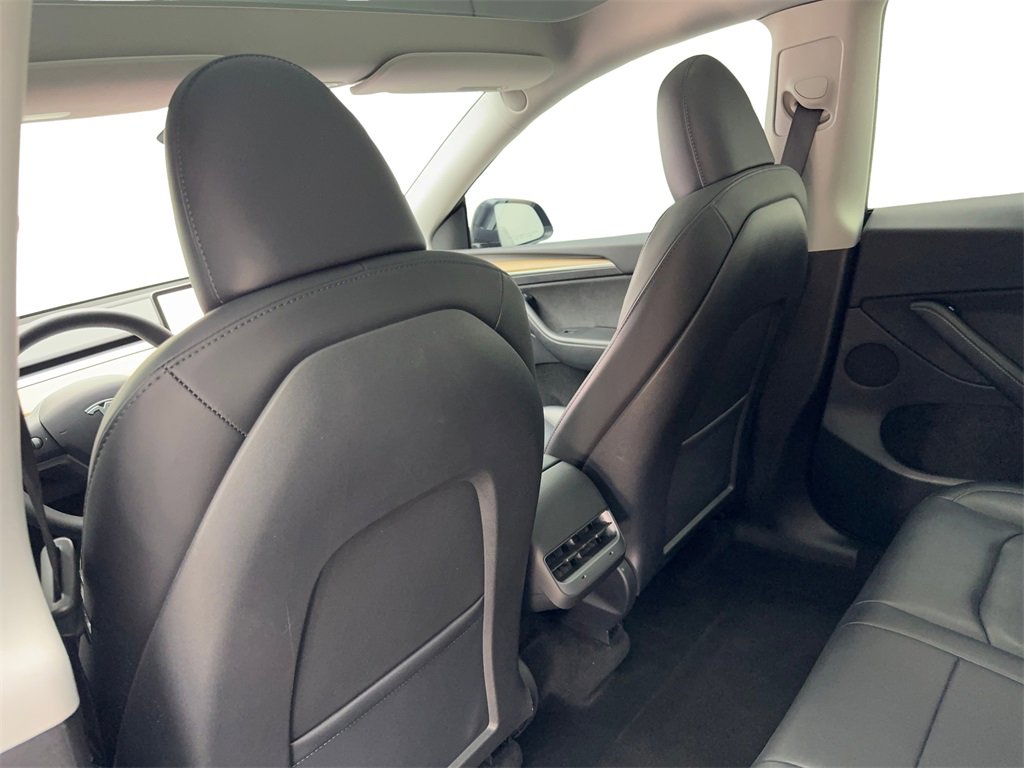 Used 2023 Tesla Model Y Performance image 34