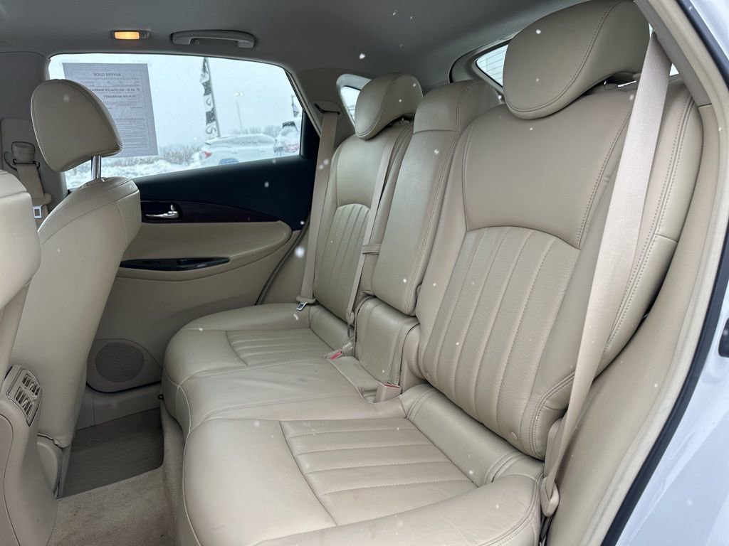 Used 2017 INFINITI QX50 AWD w/ Premium Plus Package image 35