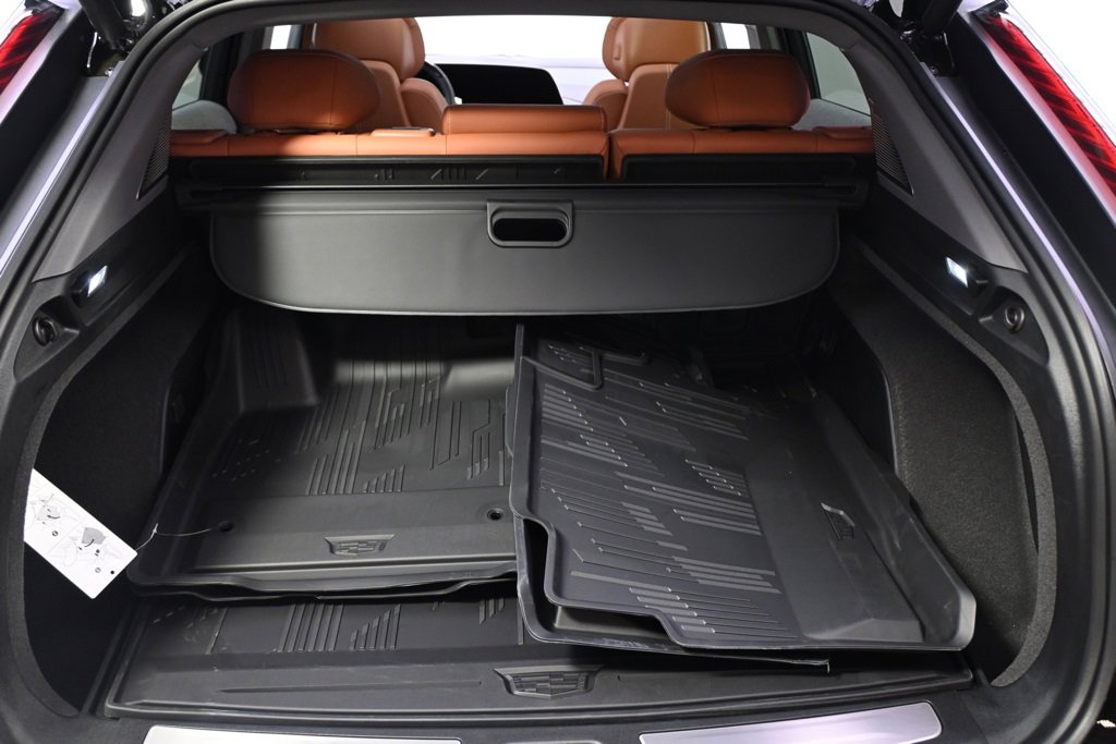 New 2026 Cadillac Optiq Sport 2 image 19