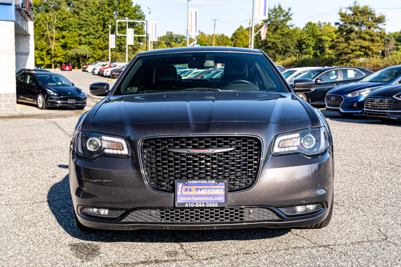 Used 2022 Chrysler 300 S image 2
