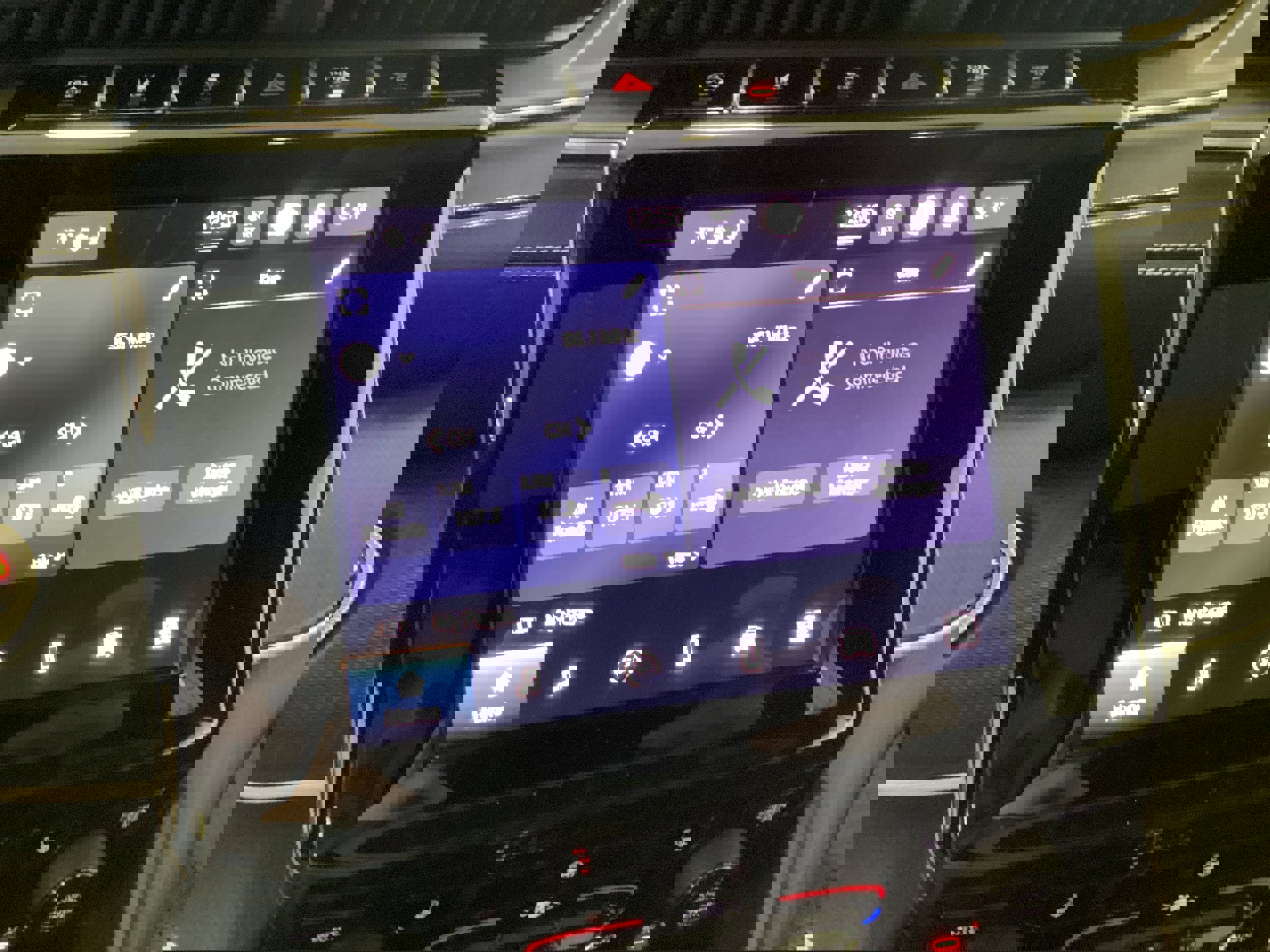 Used 2024 Jeep Grand Cherokee Altitude image 28