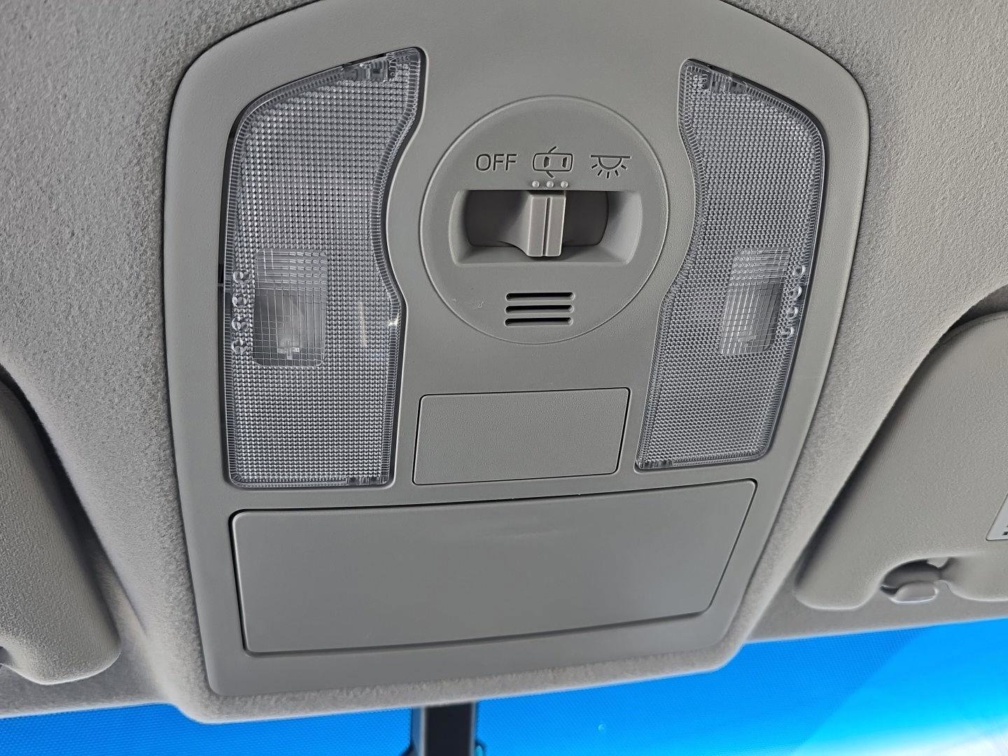 Used 2014 Toyota Prius V Five image 21