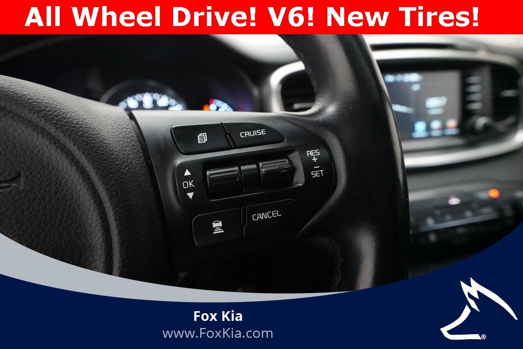 Used 2017 Kia Sorento SX image 19