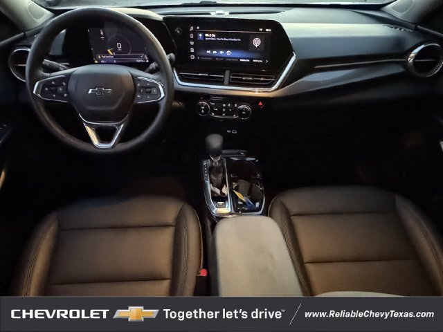 Used 2024 Chevrolet Trax ACTIV w/ Driver Confidence Package FWD image 11