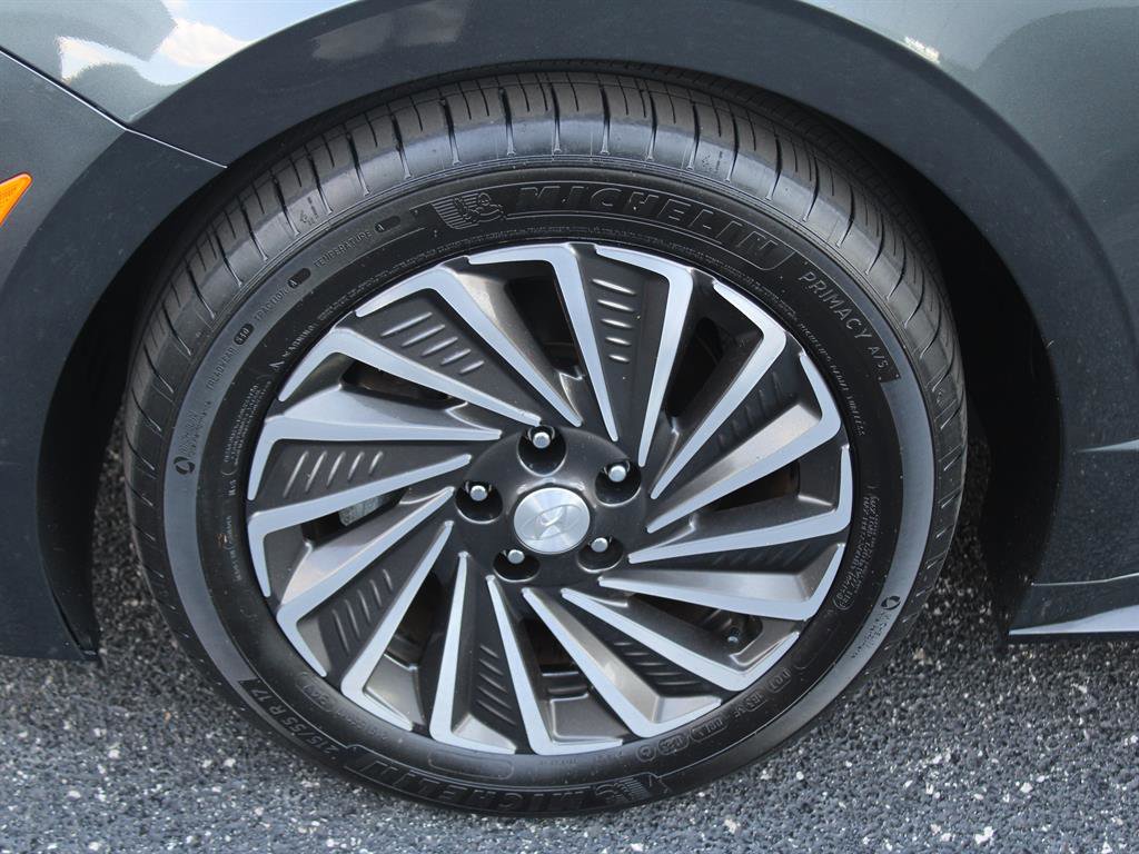 Used 2023 Hyundai Sonata SEL image 14