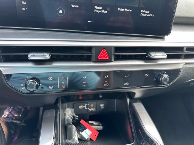 New 2026 Kia Sorento LX FWD image 34