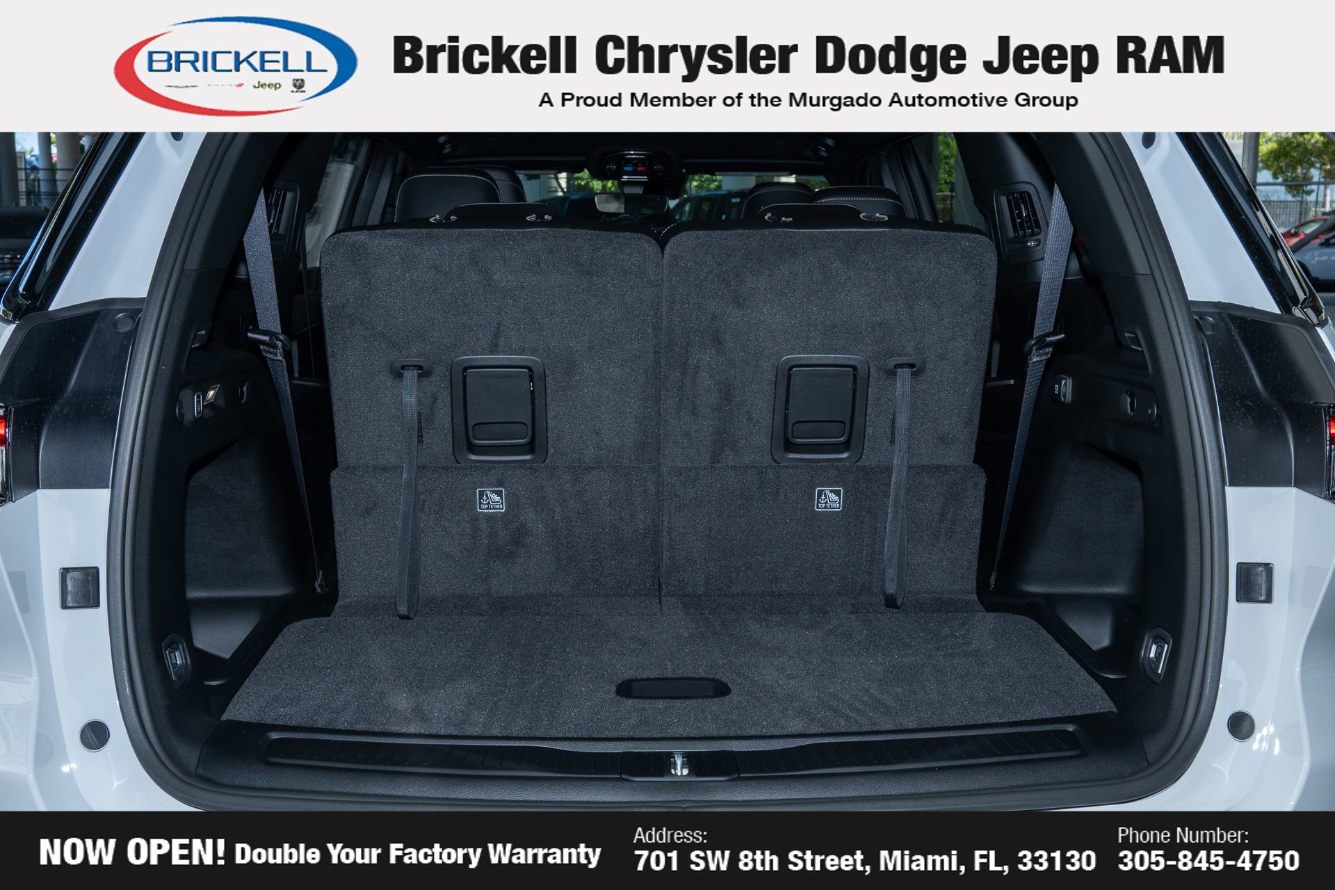 New 2025 Jeep Grand Cherokee L Limited w/ Black Appearance Package RWD image 9