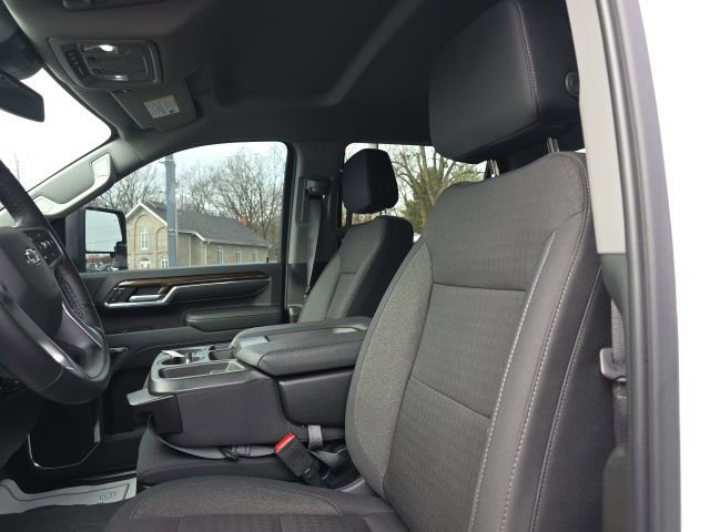Used 2024 Chevrolet Silverado 2500 LT w/ Z71 Sport Edition image 4
