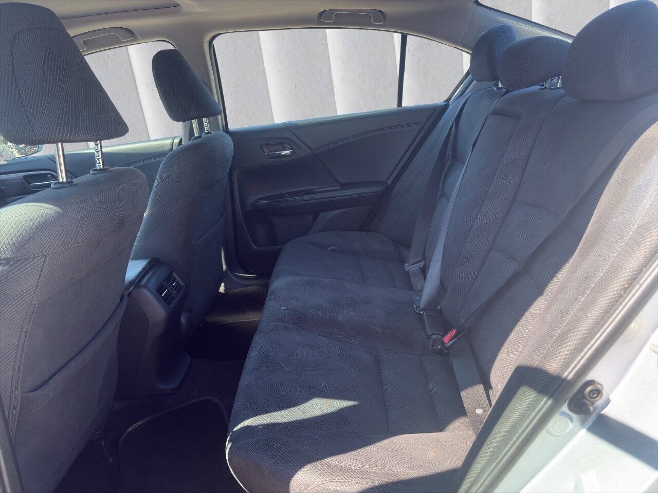 Used 2017 Honda Accord EX image 17