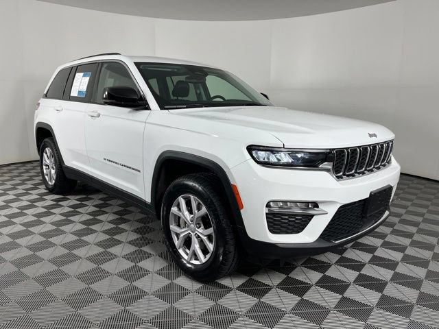 Used 2022 Jeep Grand Cherokee Limited AWD/4WD image 3