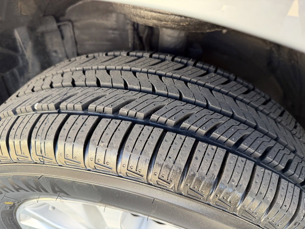 Used 2017 Toyota Sienna XLE image 27