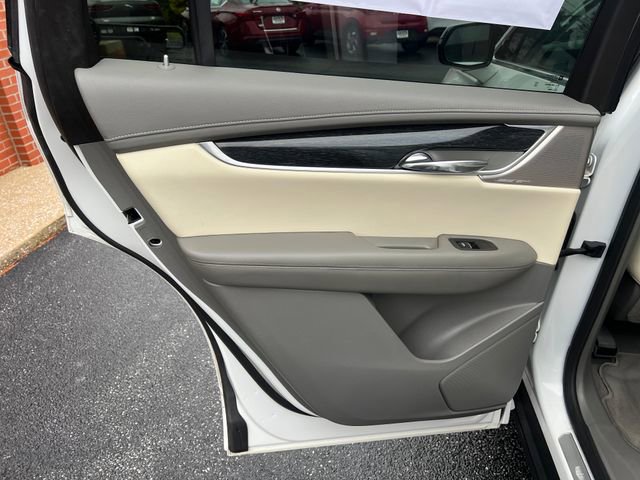 Used 2023 Cadillac XT6 Premium Luxury w/ Technology Package image 23