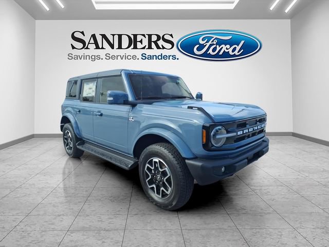 New 2025 Ford Bronco Outer Banks AWD/4WD image 1