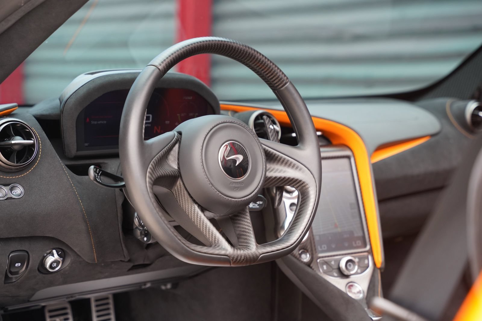 Used 2022 McLaren 720S Performance RWD image 25