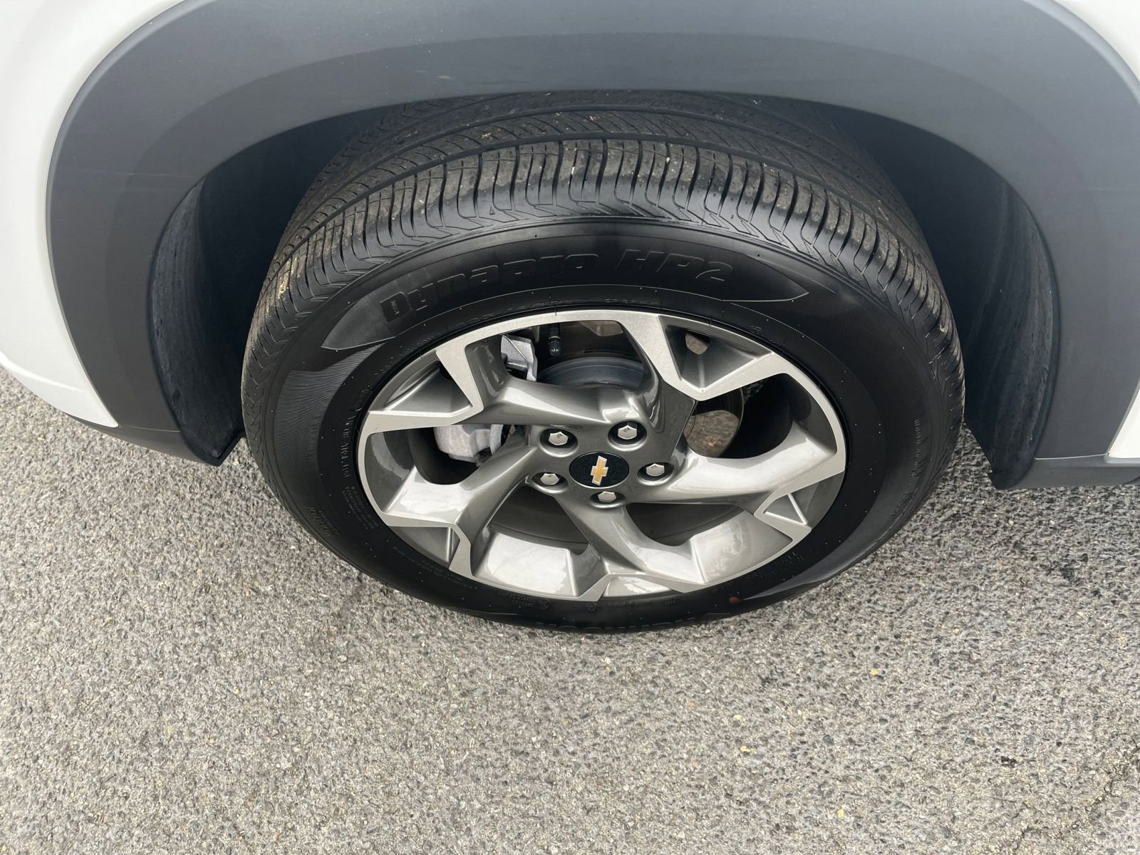 Used 2025 Chevrolet Trax LT image 30