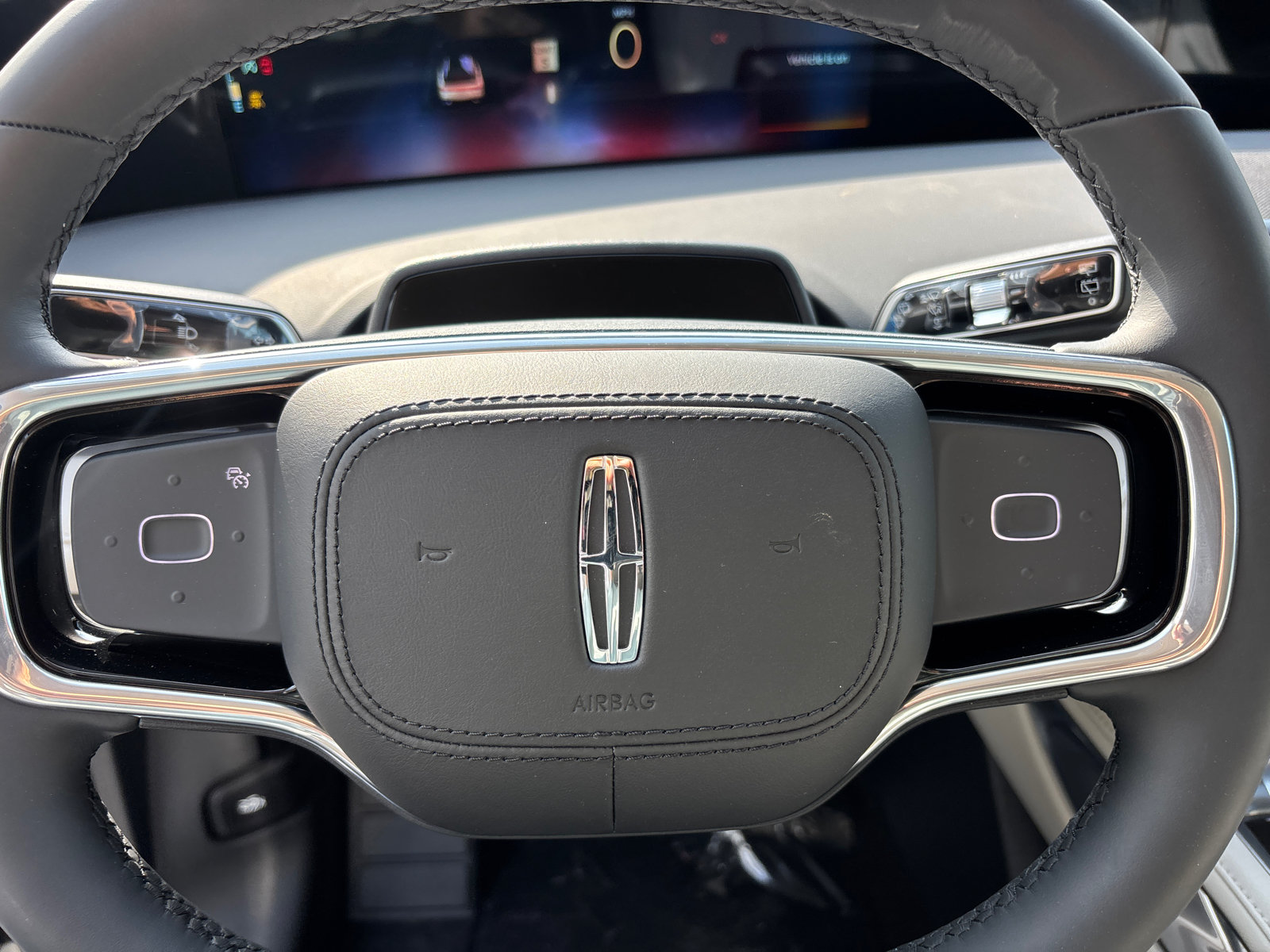 New 2026 Lincoln Nautilus Premier AWD/4WD image 16