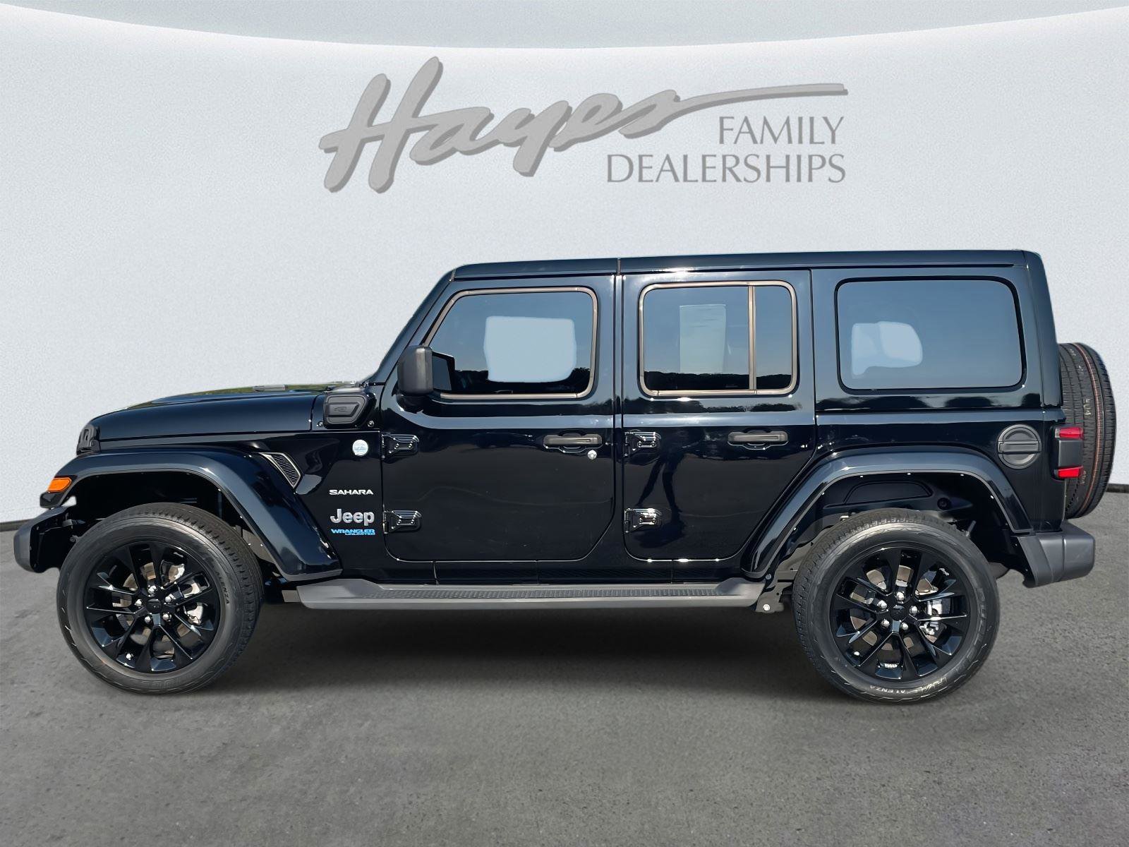 Used 2021 Jeep Wrangler Unlimited Sahara w/ Cold Weather Group image 35