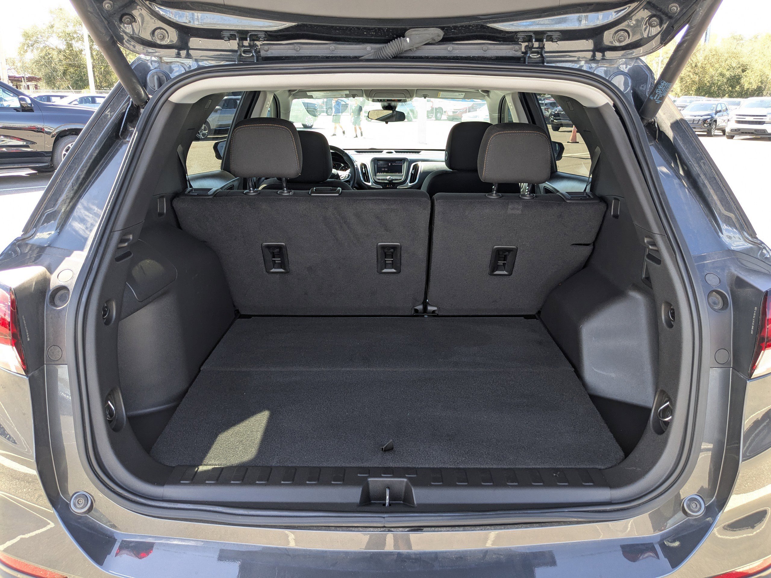 Used 2023 Chevrolet Equinox LT image 12