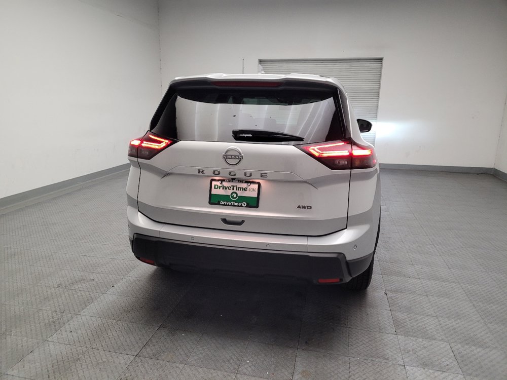 Used 2025 Nissan Rogue SV AWD/4WD image 7