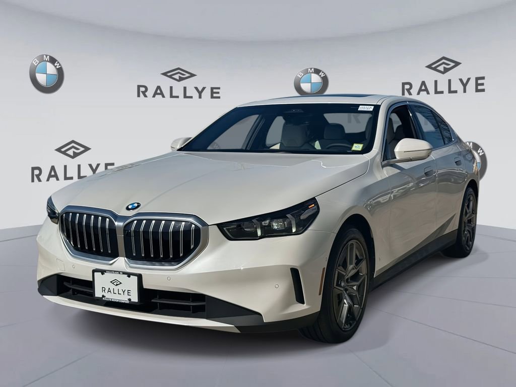 Certified 2026 BMW 530i xDrive w/ Premium Package AWD/4WD image 3