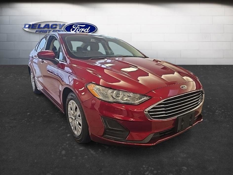 Used 2019 Ford Fusion S image 11