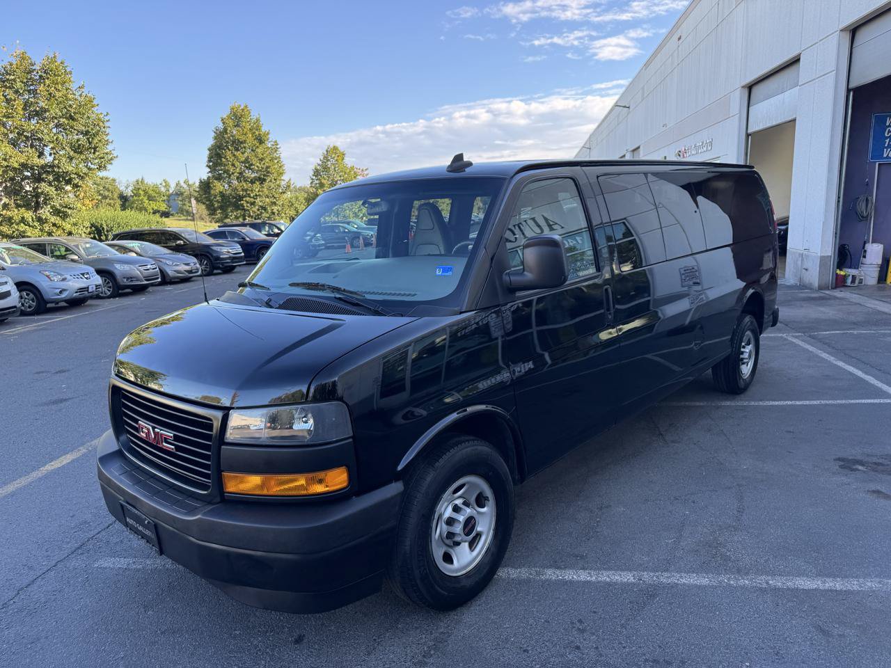 Used 2020 GMC Savana 3500 LS RWD image 27