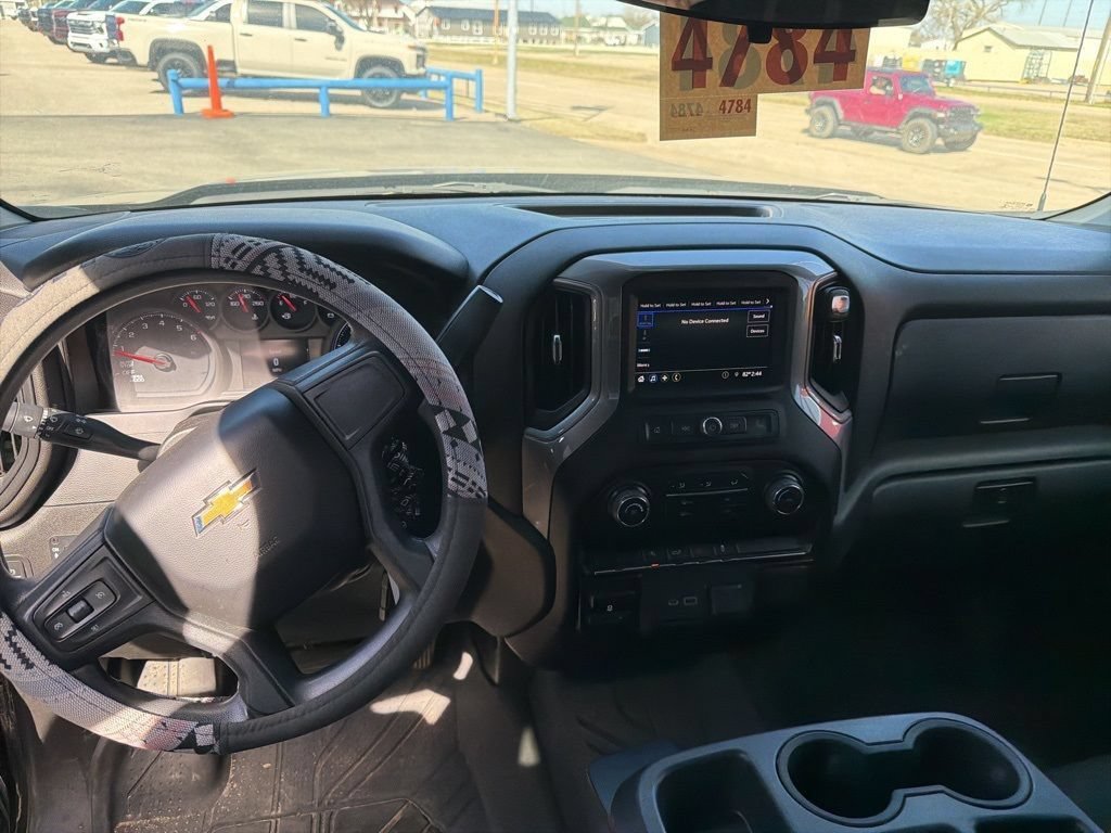 Used 2022 Chevrolet Silverado 1500 Custom AWD/4WD image 6