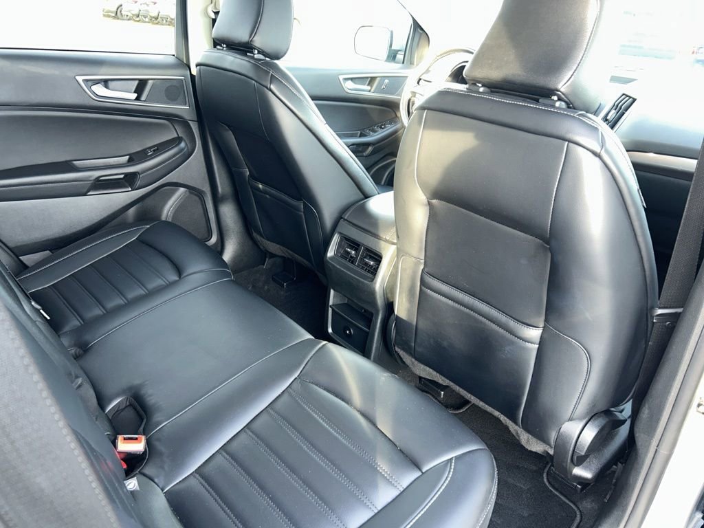 Used 2024 Ford Edge SEL image 21