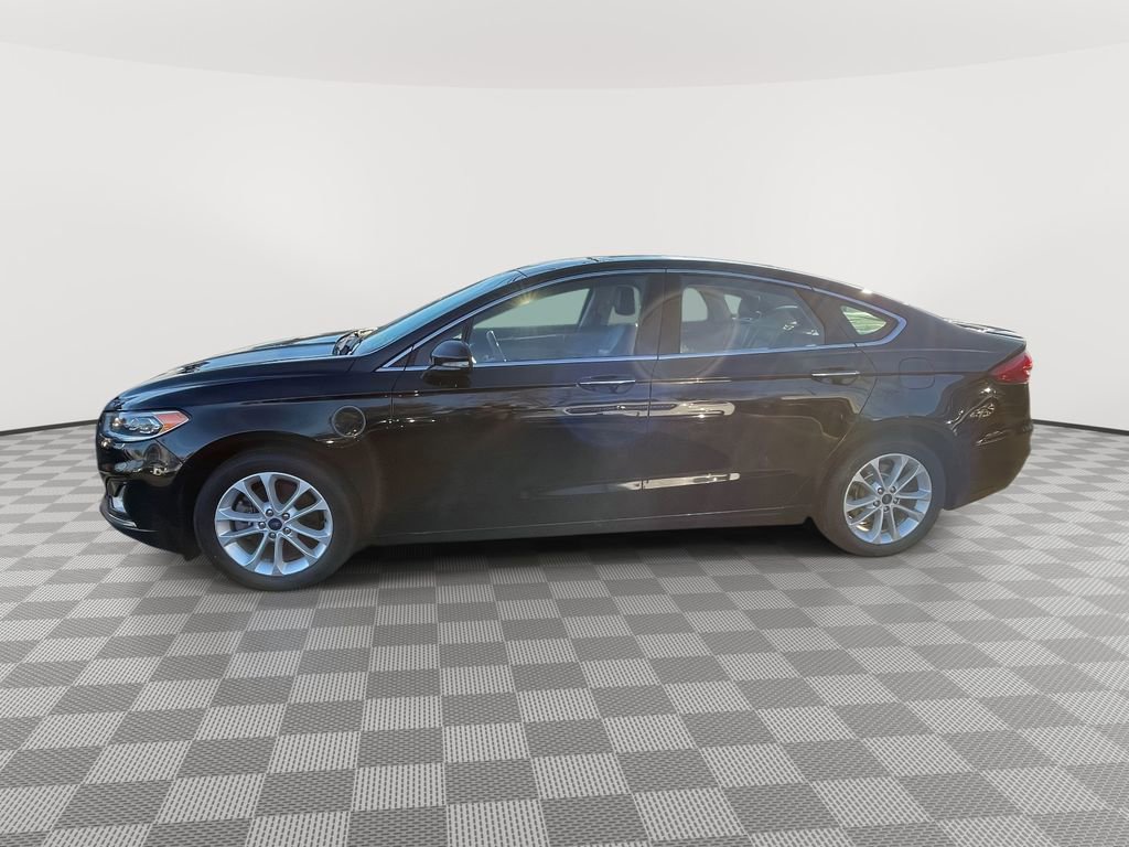 Used 2020 Ford Fusion Energi Titanium image 4