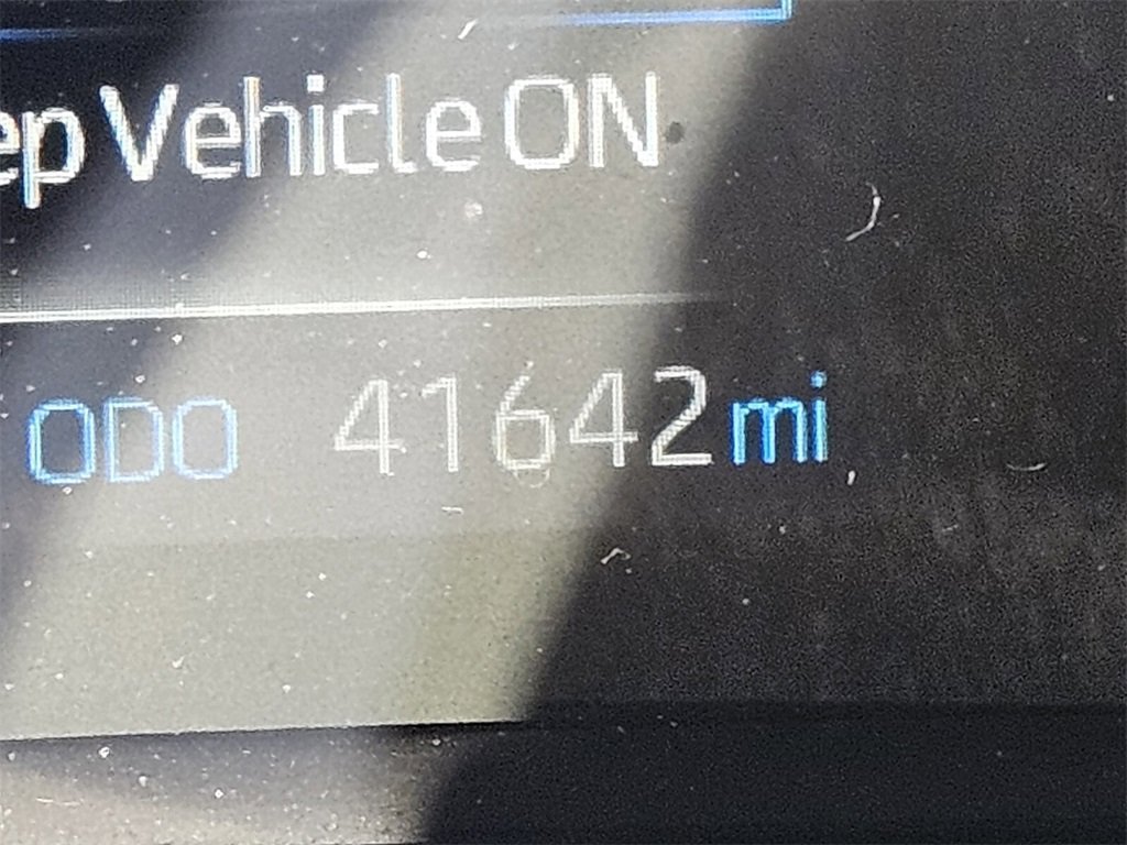 Used 2023 Toyota Sienna XLE image 25