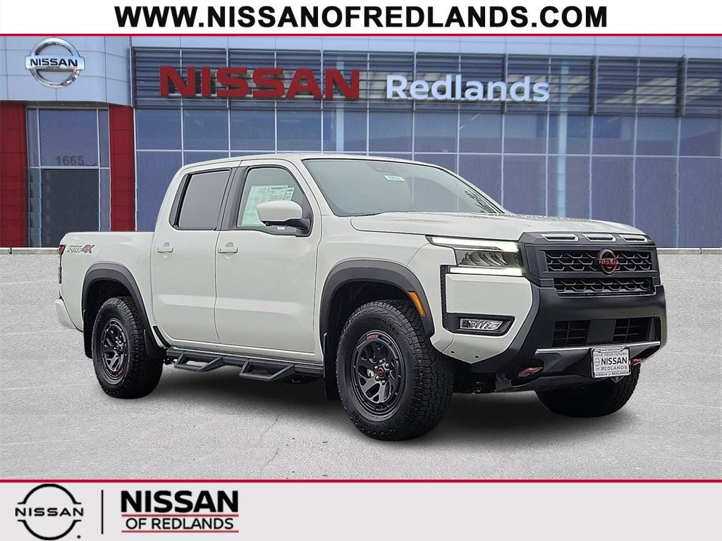New 2025 Nissan Frontier PRO-4X w/ Pro Premium Package