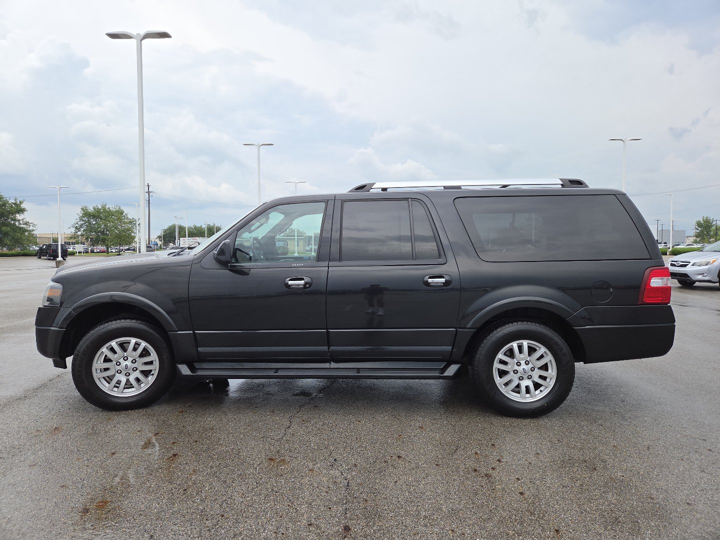 Used 2014 Ford Expedition EL Limited AWD/4WD image 13