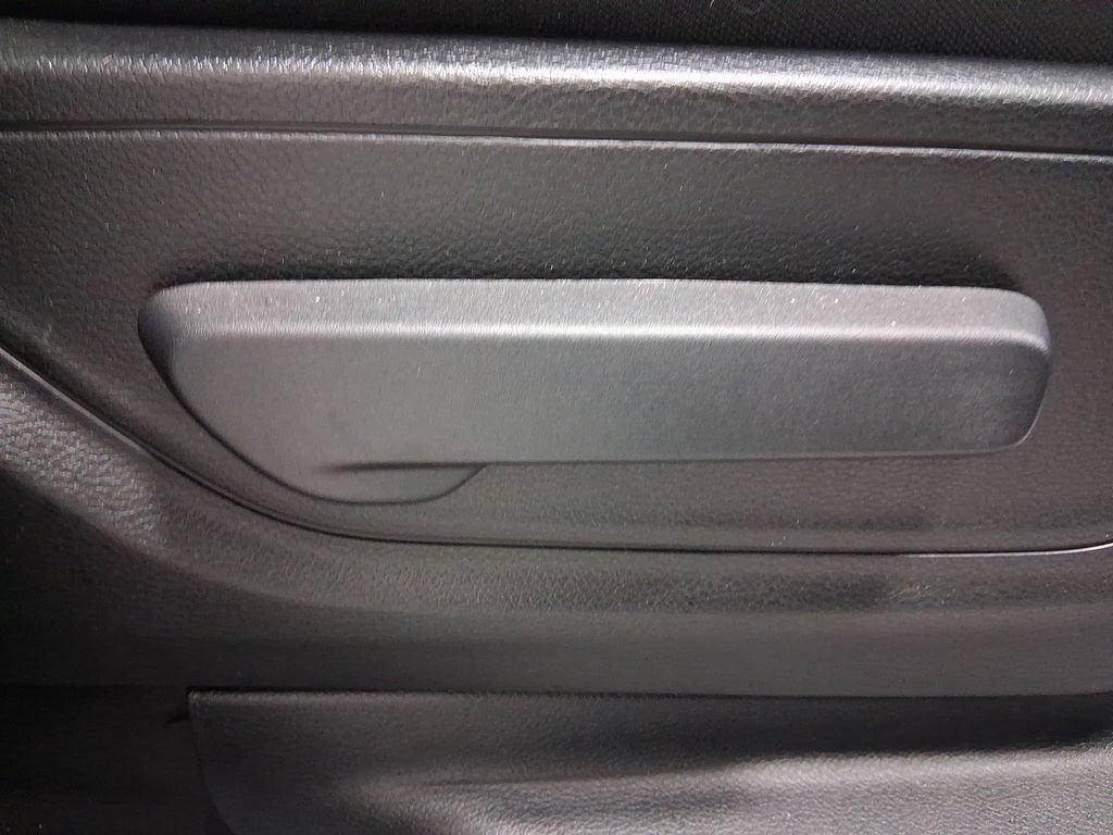 Used 2023 RAM 1500 Big Horn AWD/4WD image 32