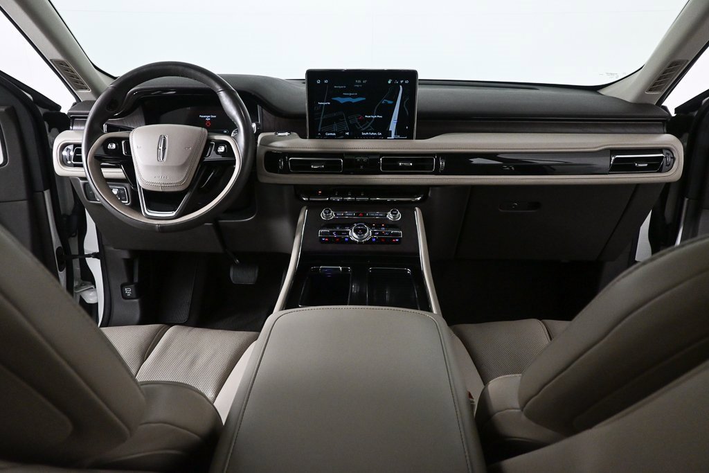 Used 2022 Lincoln Aviator Reserve w/ Equipment Group 201A image 17