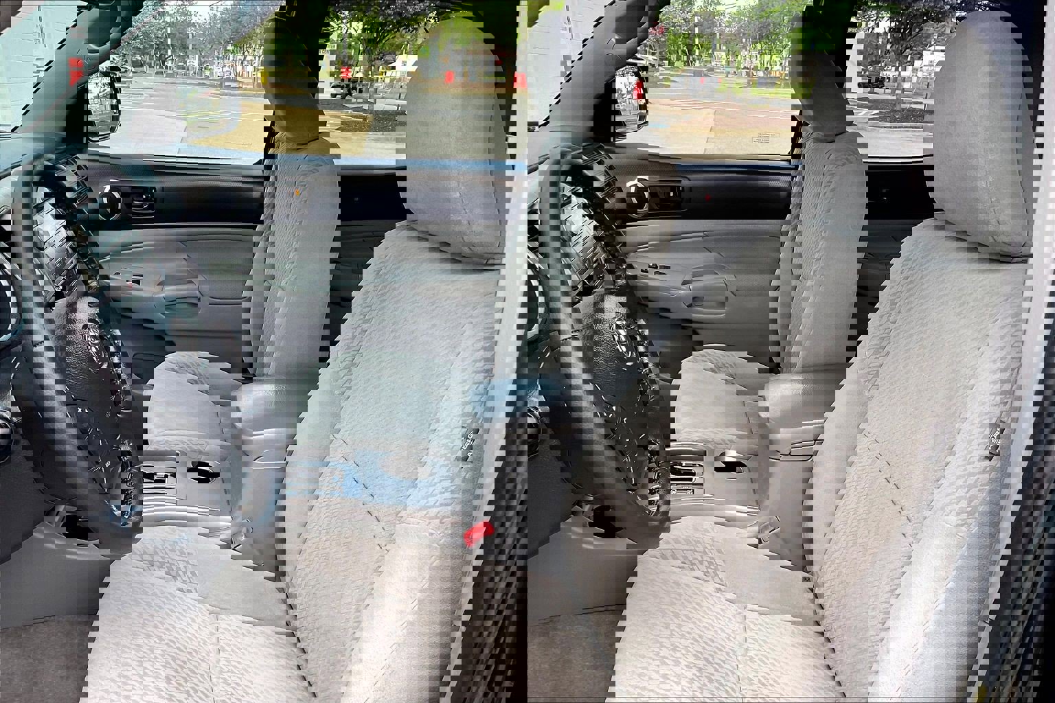 Used 2011 Toyota Tacoma 4x4 Double Cab w/ SR5 Pkg #2 image 28