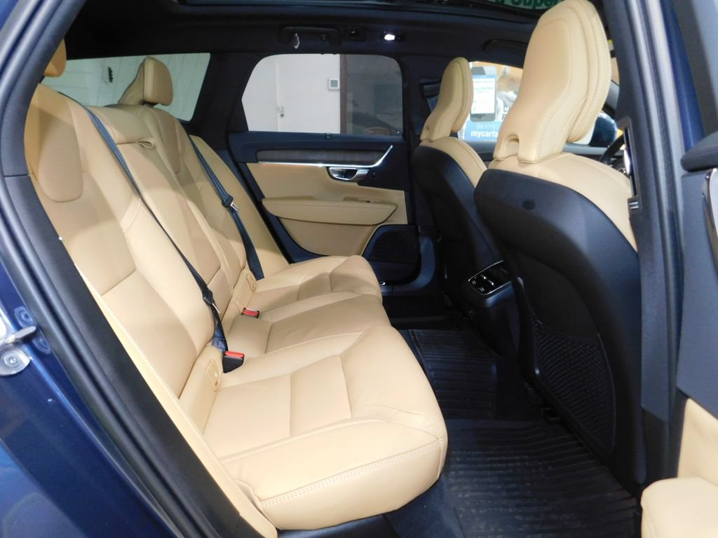 Used 2023 Volvo V90 B6 Cross Country Ultimate AWD/4WD image 61