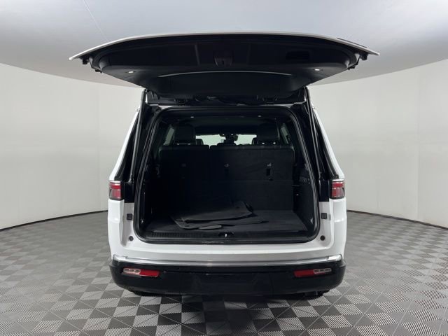 Used 2024 Jeep Wagoneer Series II w/ Flexible Seating Group image 49