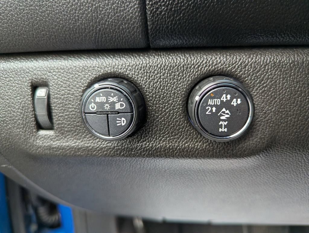 Used 2022 Chevrolet Colorado ZR2 w/ ZR2 Dusk Special Edition image 22